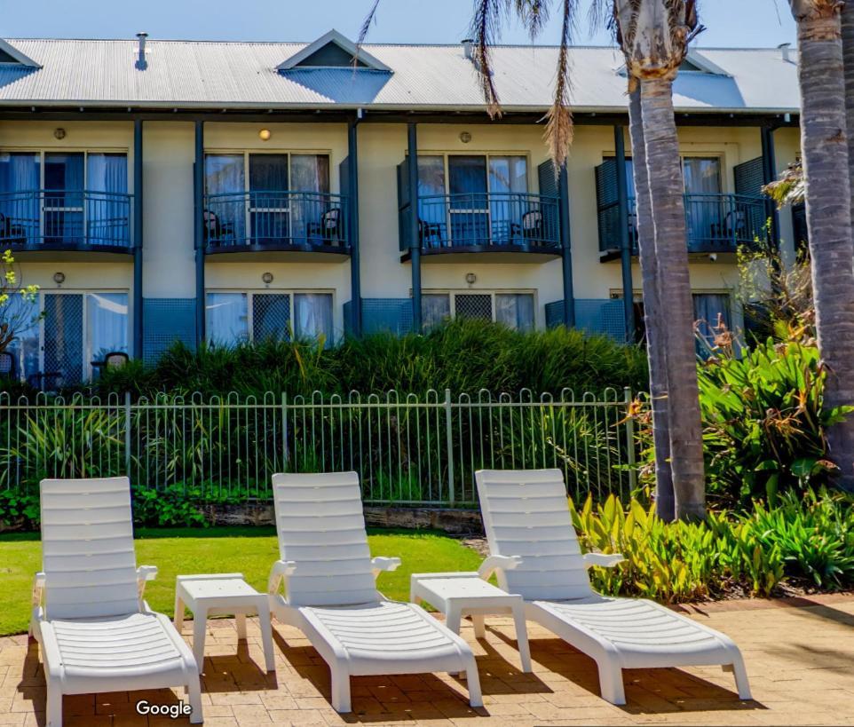 Mercure Bunbury Sanctuary Golf Resort Exterior foto