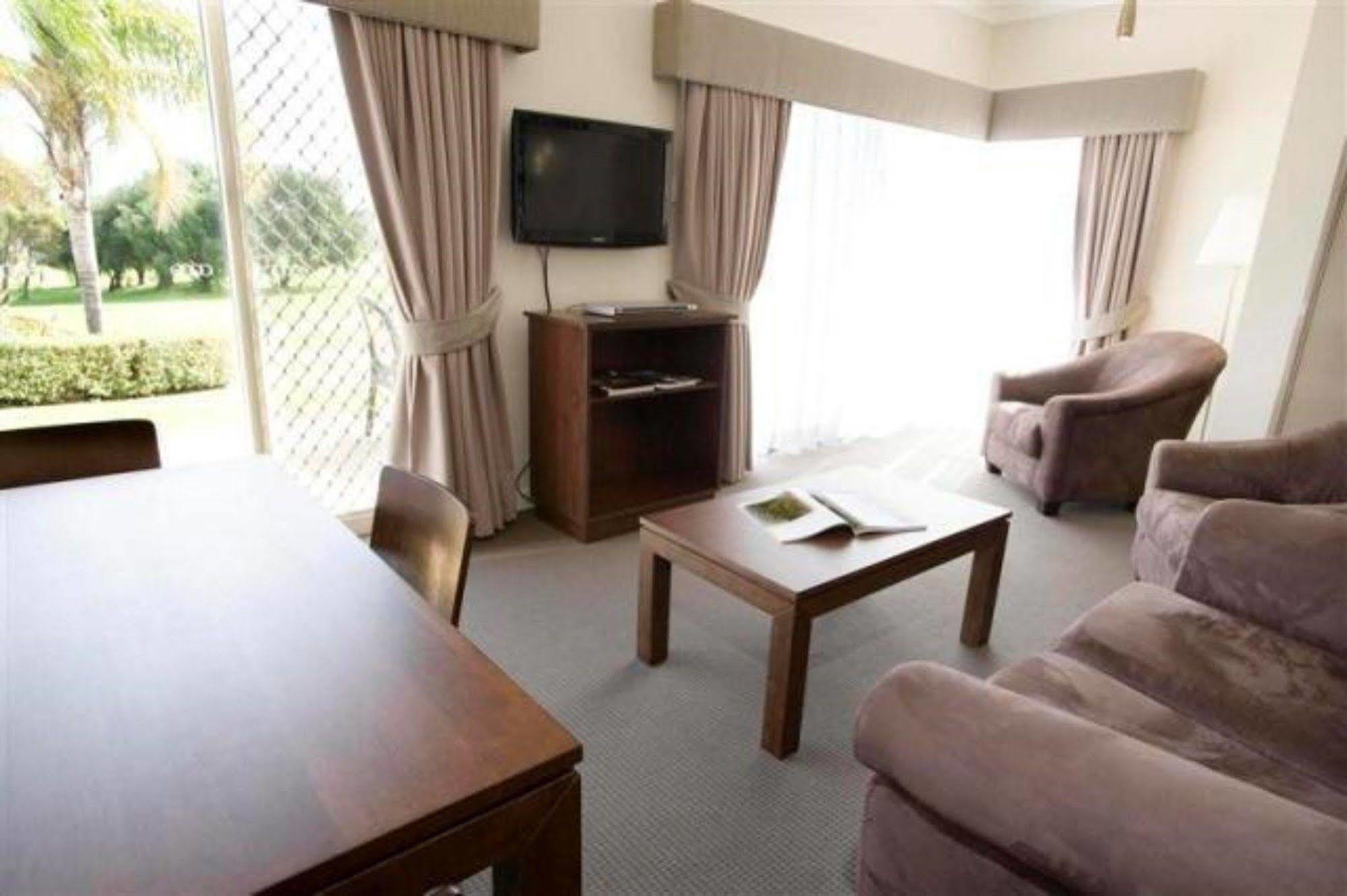 Mercure Bunbury Sanctuary Golf Resort Exterior foto
