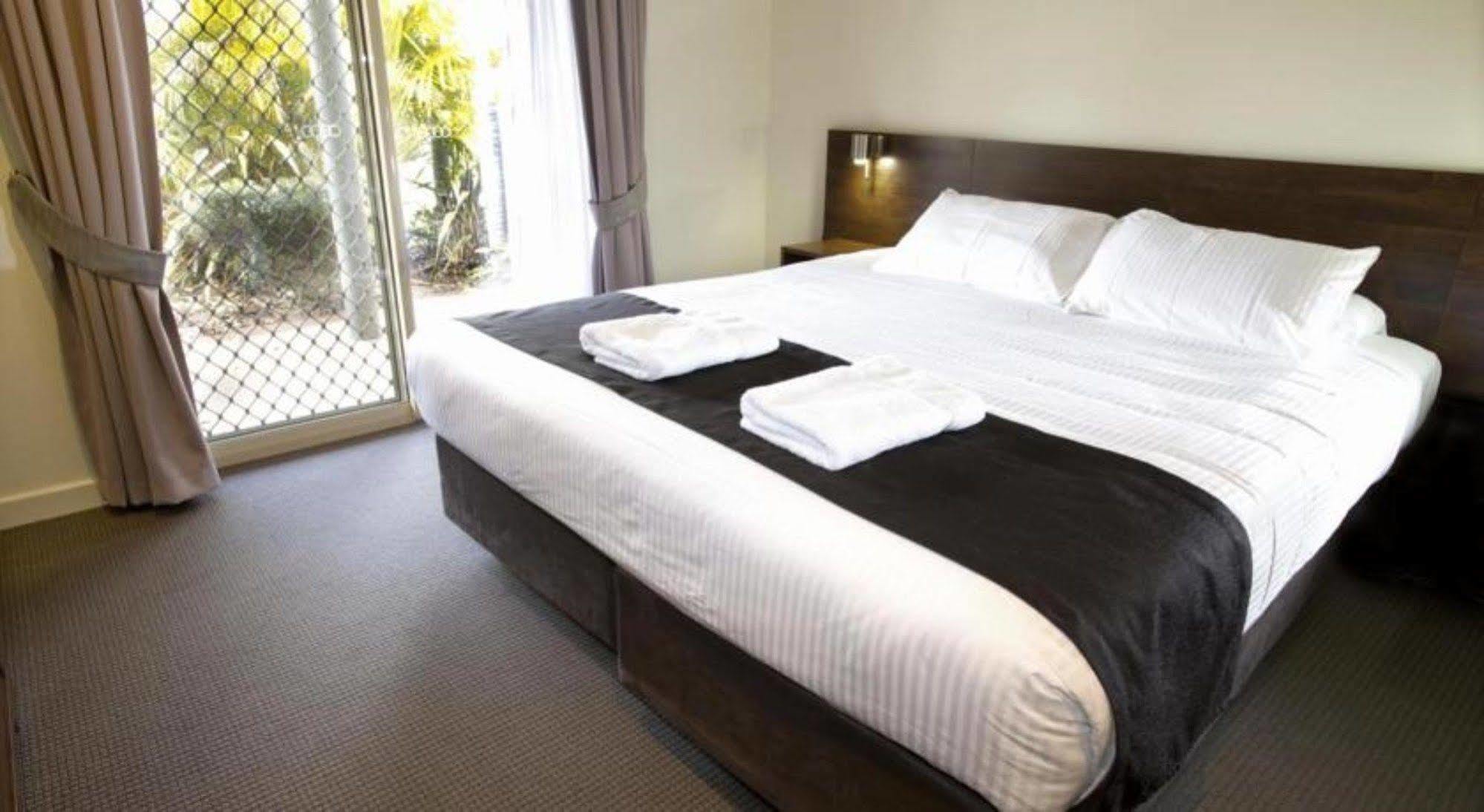 Mercure Bunbury Sanctuary Golf Resort Exterior foto